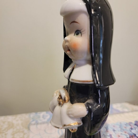 Vintage Nun with Handbells Figurine - Picture 5 of 10
